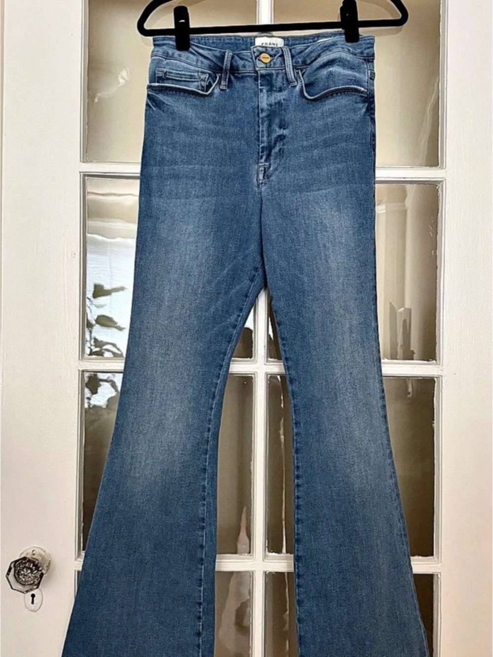 FRAME Le One Flare Jeans in Blue Size 2 Like New